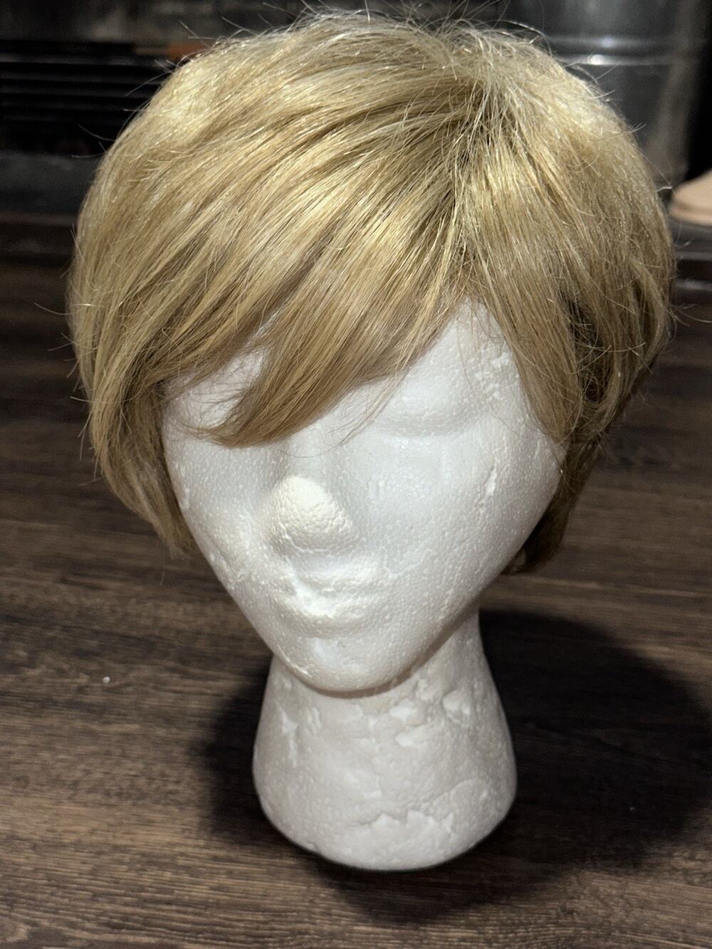 Paula Young Wig Golden Blonde Bob Short